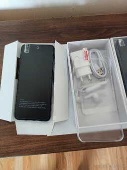 Spark 20 Pro - 5