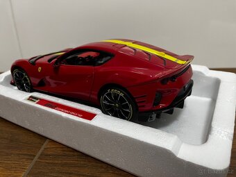 Ferrari 812 Competizione, Bburago - 5