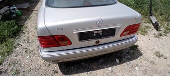Mercedes w210 díly - 5