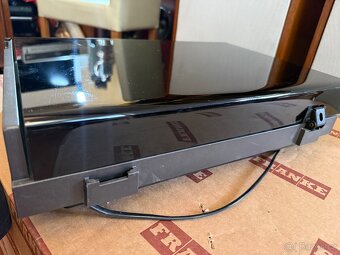 Pridam Gramofon Tesla NC470 - 5