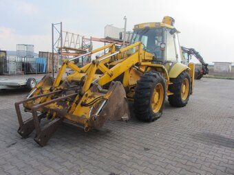 Kolový bagr JCB 4CX - 5