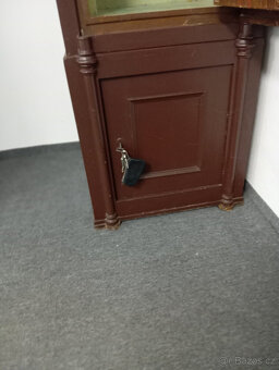 Starý trezor - 5