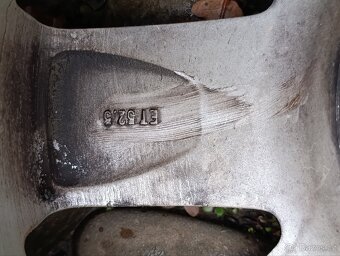 Sada 4x Alu disk Ford fiesta - 5