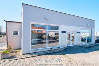 Prodej komerčního areálu 1801 m včetně showroomu Srubec - Č - 5