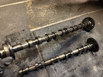 Hlava Volvo 2.4 D5 120kw - 5