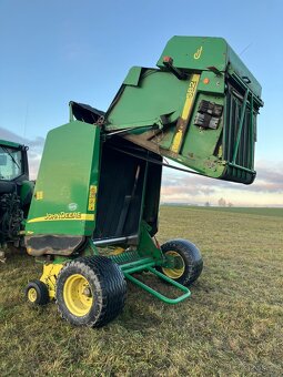 Lis na kulaté balíky John Deere - 5