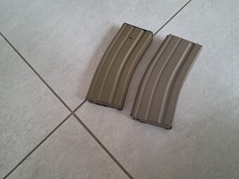 Airsoftová AEG M4 lancer tactical - 5