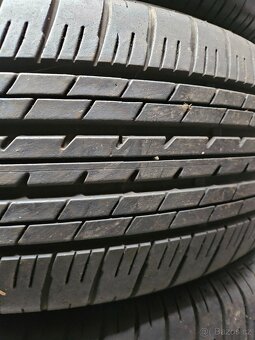 235/60R18 103H  Bridgestone - 5