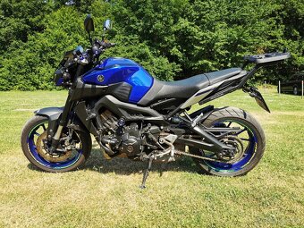 Yamaha MT09 - 5