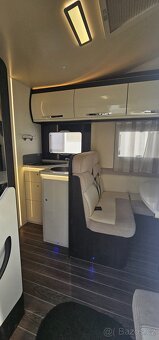 205PS 2021 motor IVECO 5Míst alkovna obytné auto 1 majitel - - 5