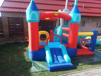 Skákací hrad k pronájmu - 5