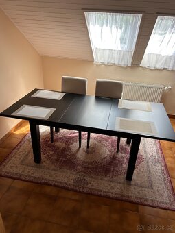 Rozkládací jídelní stůl - 5