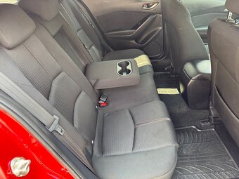 Mazda 3 - 5