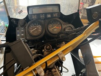 Africa Twin 750 - 5