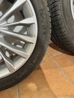 ORIGINAL ALU KOLA BMW 5 G30 G31 245/45/18 zimní pneu micheli - 5