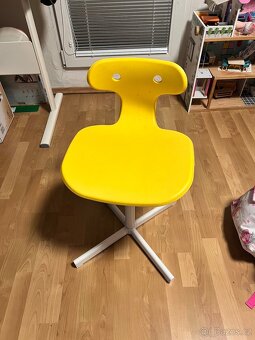 Prodám  dětský psací stůl IKEA - 5