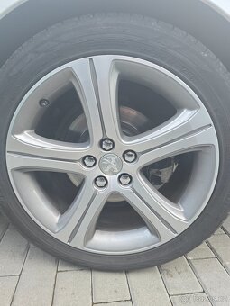 Prodám alu r18 peugeot,vyměním za r19. - 5