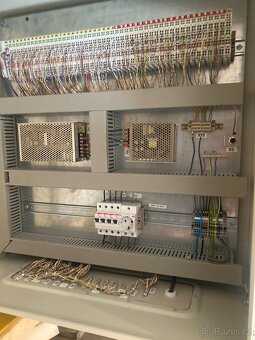 Elektrický rozvaděč RITTAL 76x76x30cm - 5