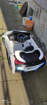 Dětské elektrické autíčko BMW i8 - 5