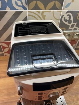 De’Longhi Magnifica S ECAM 22.110.W – automatický kávovar - 5