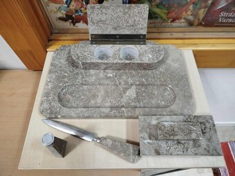 Na predaj MRAMOROVÁ PÍSACIA SADA z I.republiky--sada sa pred - 5