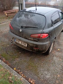 Alfa Romeo 147 - 5