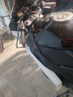 Honda fireblade 954rr - 5