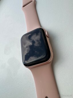 Apple Watch series 5, 40 mm, aluminum, model A2092 - 5