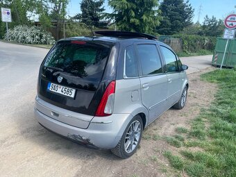 Lancia Musa 1.4 70 kW, MAX VÝBAVA, 140 tis km +ALU 2008 - 5