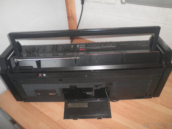Radiomagnetofon Hitachi - 5