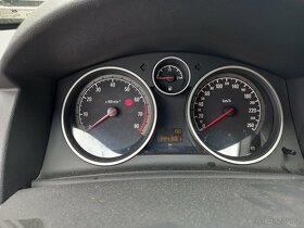Opel Astra 1.6 GTC turbo 132kw - 5