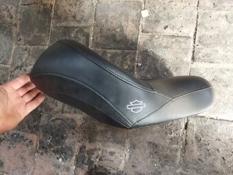 Originální jednosedlo harley Davidson Sportster iron 48 - 5