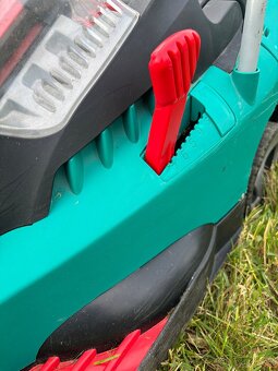 P: aku sekačka BOSCH ROTAK 37 LI - 5