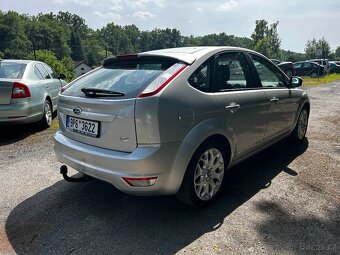 Ford Focus 1,6i 16V 85kW, r.v. 2009, stk 10/2026 - 5