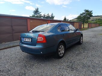 Prodám Škoda Octavia 2 sedan Rok výroby 06 2.0.110kw STK plá - 5