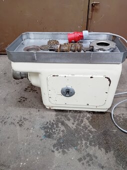 Řeznický mlynek na maso - 5