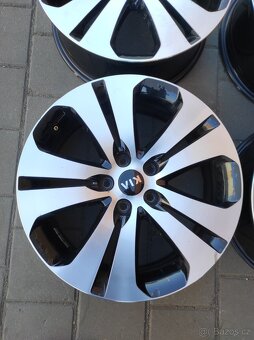 ALU disky Kia 7Jx18 52910-3U300 - 5