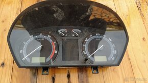 ŠKODA Fabia I panely přístrojů - 5