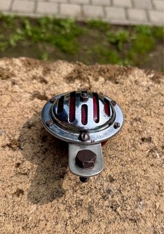 Jawa 50 pionýr - klakson 6V - 5