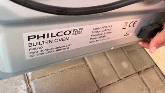 Vestavná horkovzdušná trouba PHILCO - 5