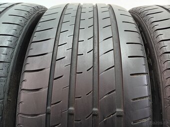 Letní pneu 255/45/19 Nexen - 5