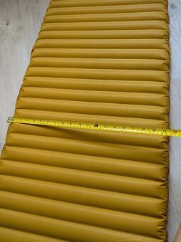 Tmavě žlutá nafukovací karimatka Thermarest Neoair XLITE - 5