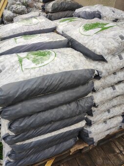 Dekorační kamenná drť Bianco Carrara 16-22mm 20kg - 5