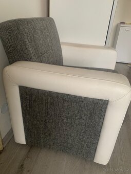 Rozkládací křeslo s uloženým prostorem - 5