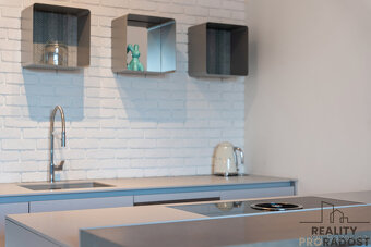 Pronájem bytu 2+kk/B, OV, 65 m2, Praha 7 - Holešovice - 5