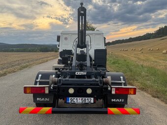 MAN LE 8.180 nosič kontejneru - 5