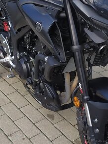 YAMAHA MT 03 - 5