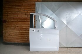 MERCEDES V 447 KAROSÁŘSKÉ DÍLY,SVĚTLA,NÁRAZNÍKY - 5