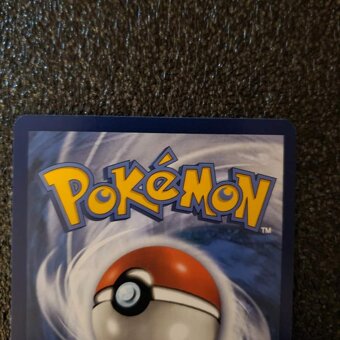 Charizard Pokémon Karta - 5