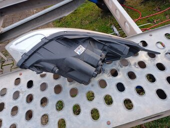 Přední světla Hyundai i20, r.v. 2011 - 5